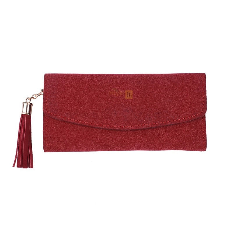 The Black Pearl Clutch