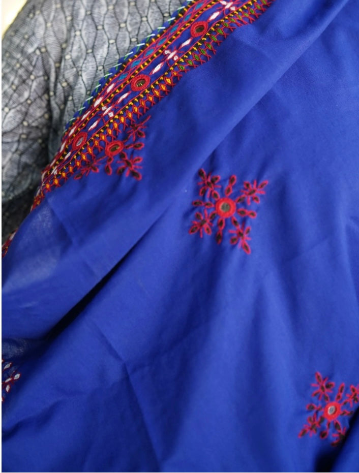 Jadwan/ handembriodered Swiss voil shawl/ blue