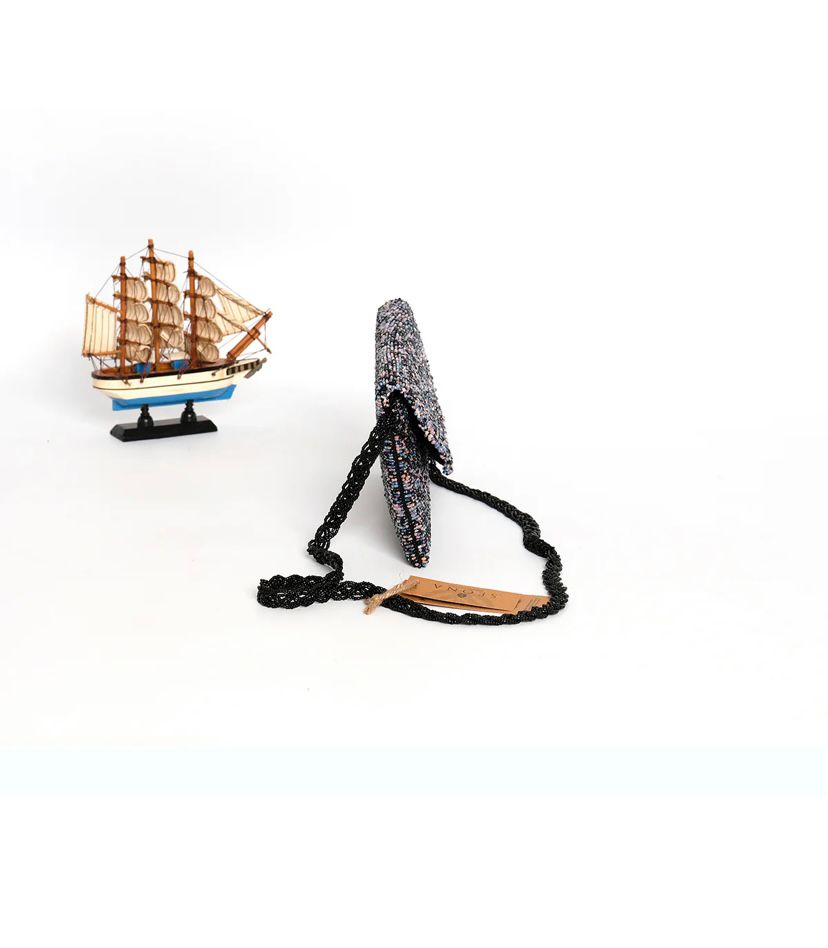 Grey beading clutch / handembriodered