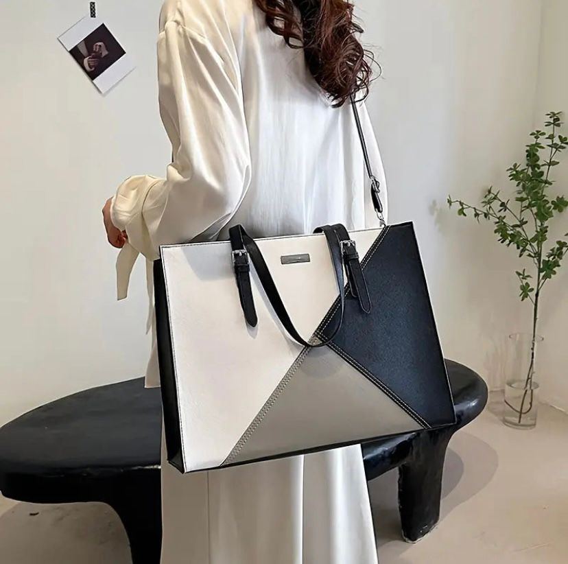 LILY ASIATIC TOTE BAG
