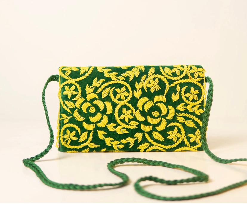 Valentia/ green / handembriodered clutch
