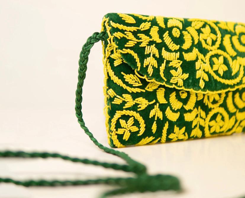 Valentia/ green / handembriodered clutch