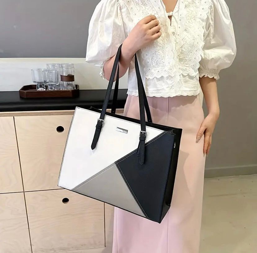 LILY ASIATIC TOTE BAG