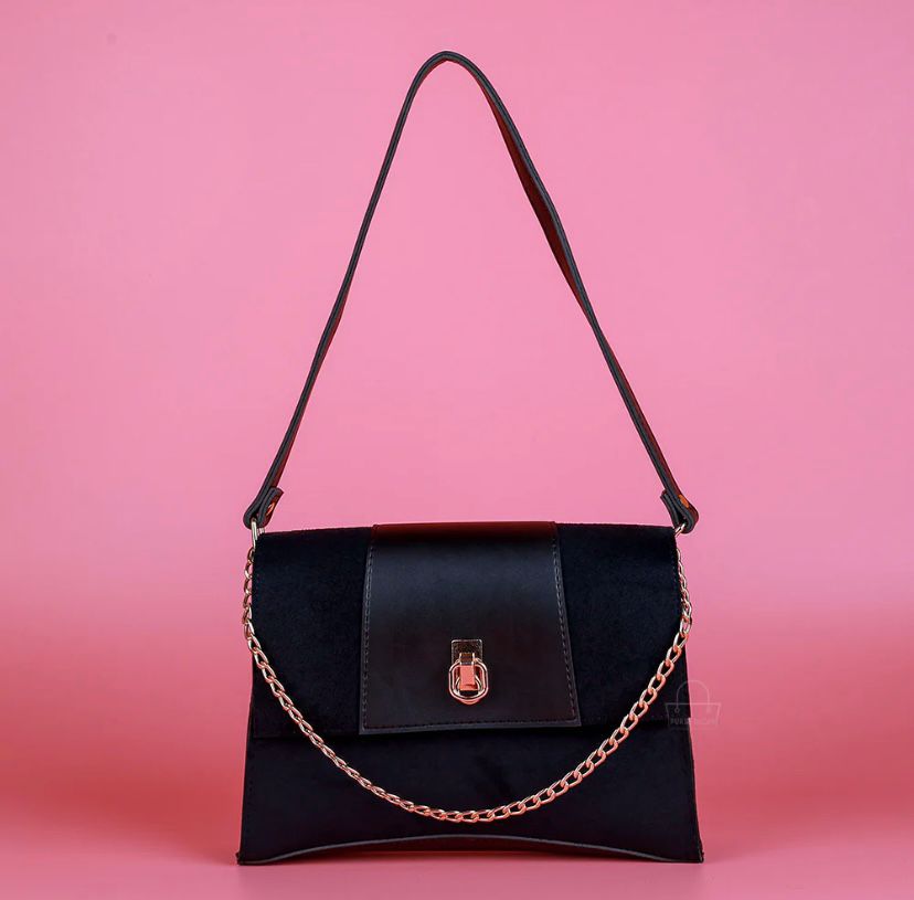 SLEEVE BLACK CROSSBODY BAG