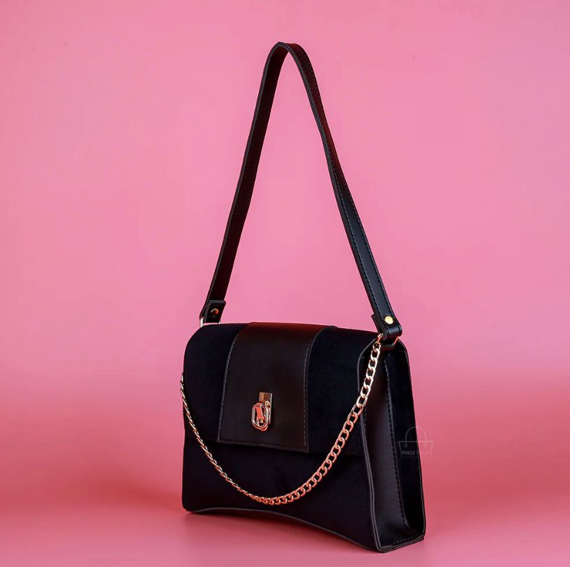 SLEEVE BLACK CROSSBODY BAG