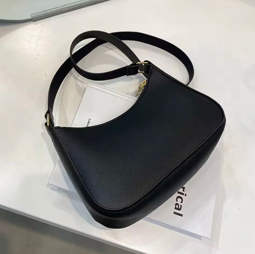 BLACK HALF MOON CROSSBODY BAG