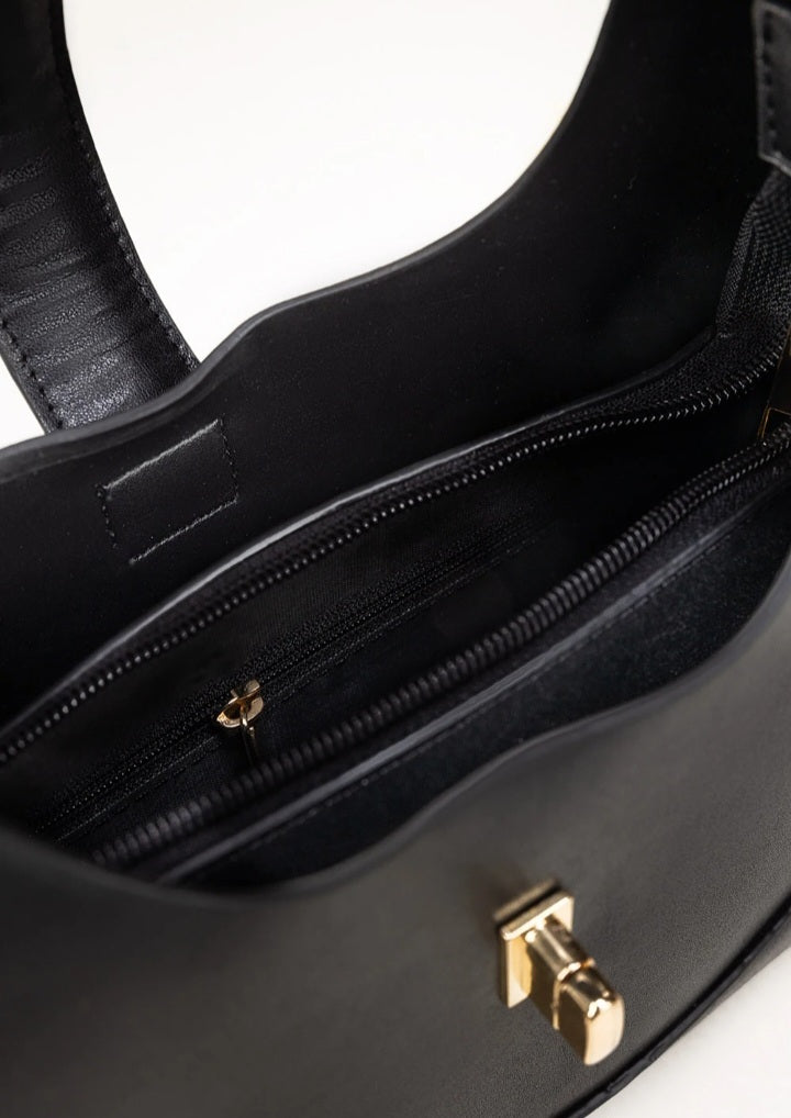 Black Hobo Bag_sumhil.store